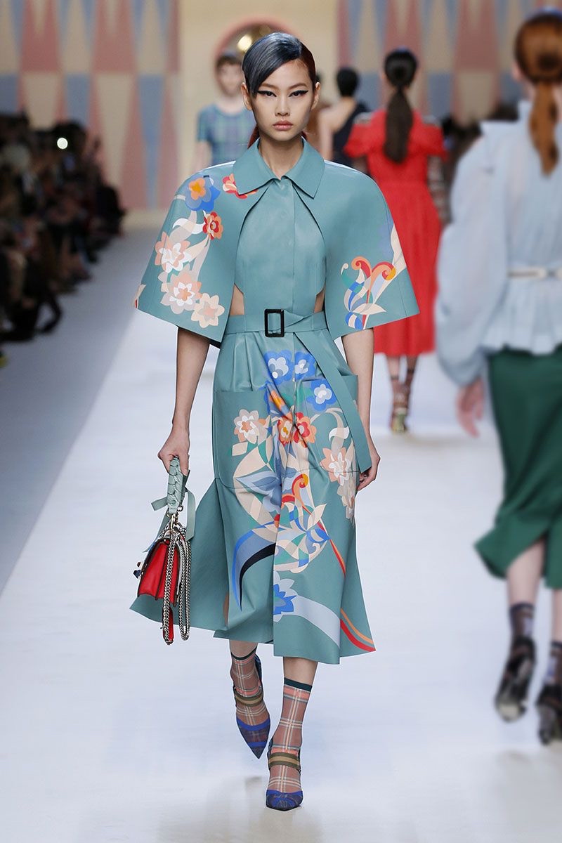 fendi-woman-ss18-look-34_s1
